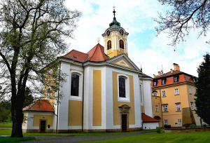 Lány