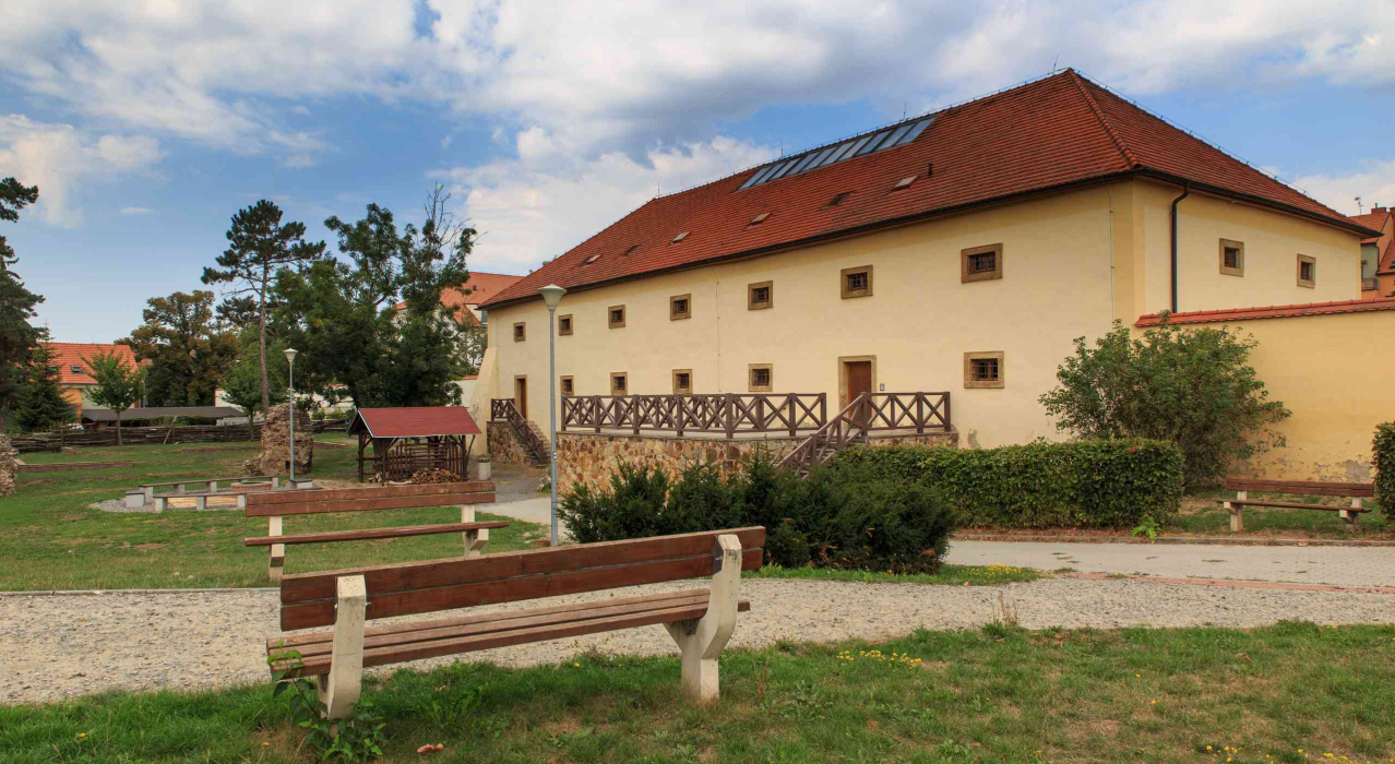 Prague – Dubeč