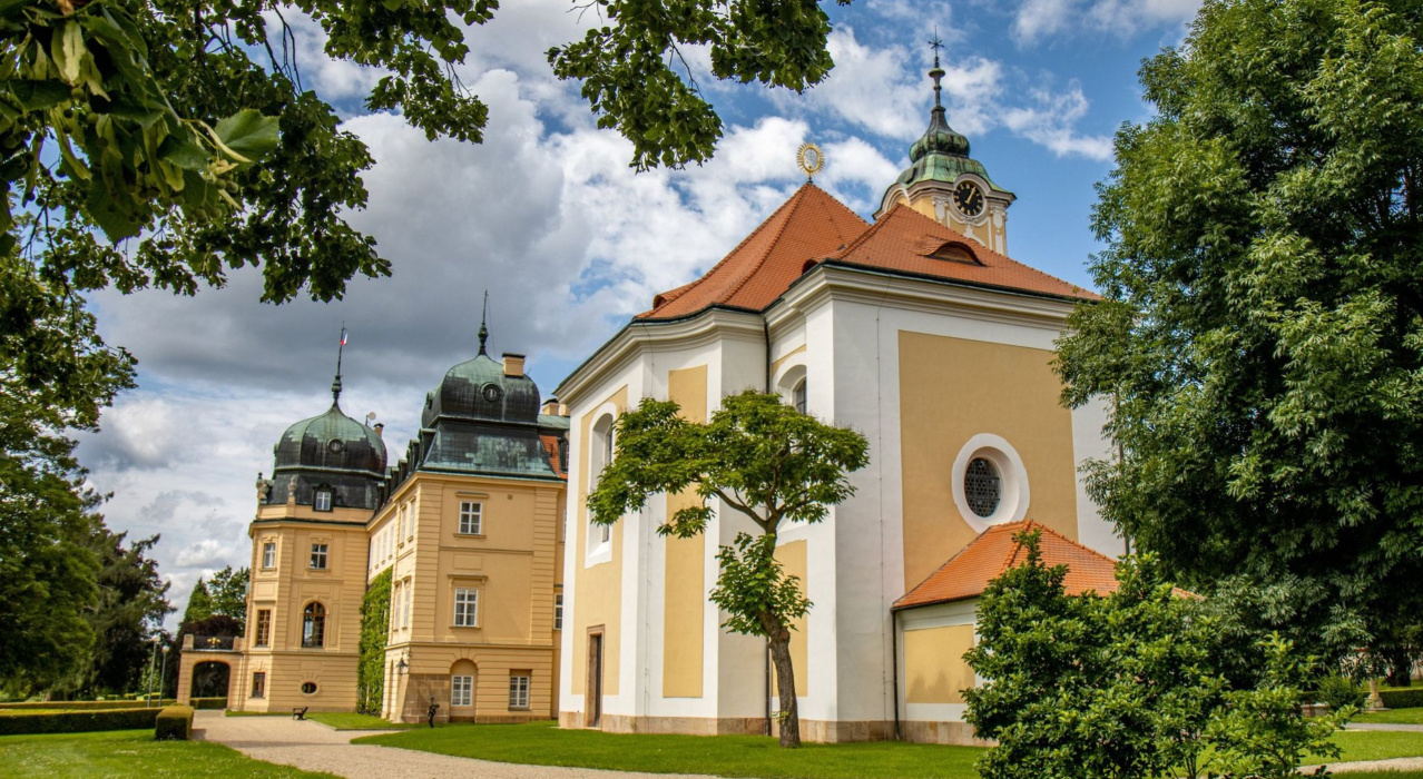 Lány